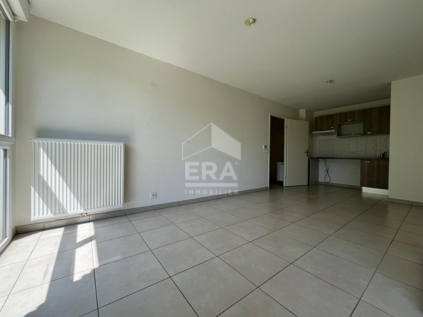 Photo Centre-ville à pieds, résidence récente, appartement lumineux image 2/6