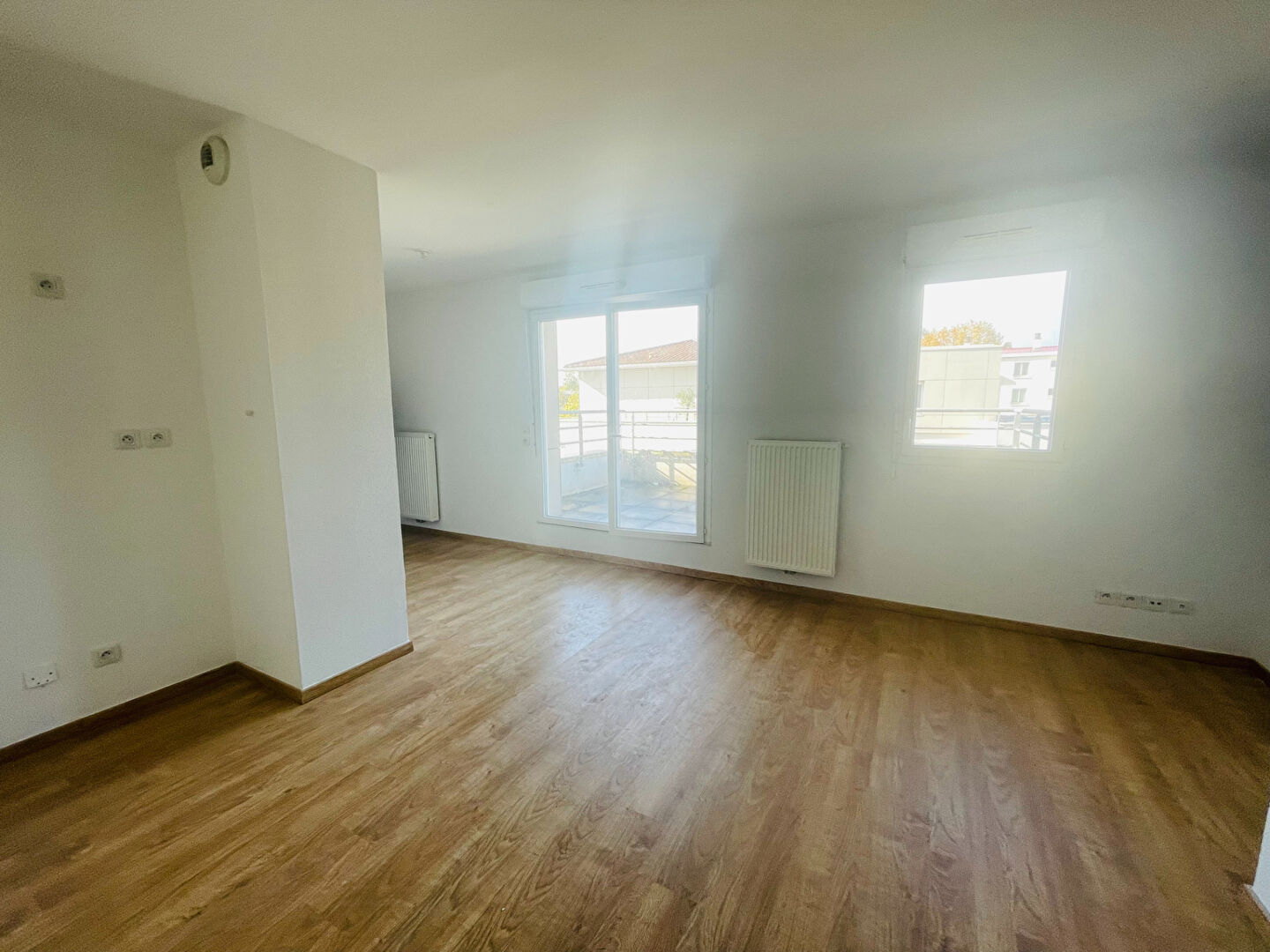 Appartement Merignac 1 pièce(s) 27 m2 dernier étage avec terrasse et parking sous-sol