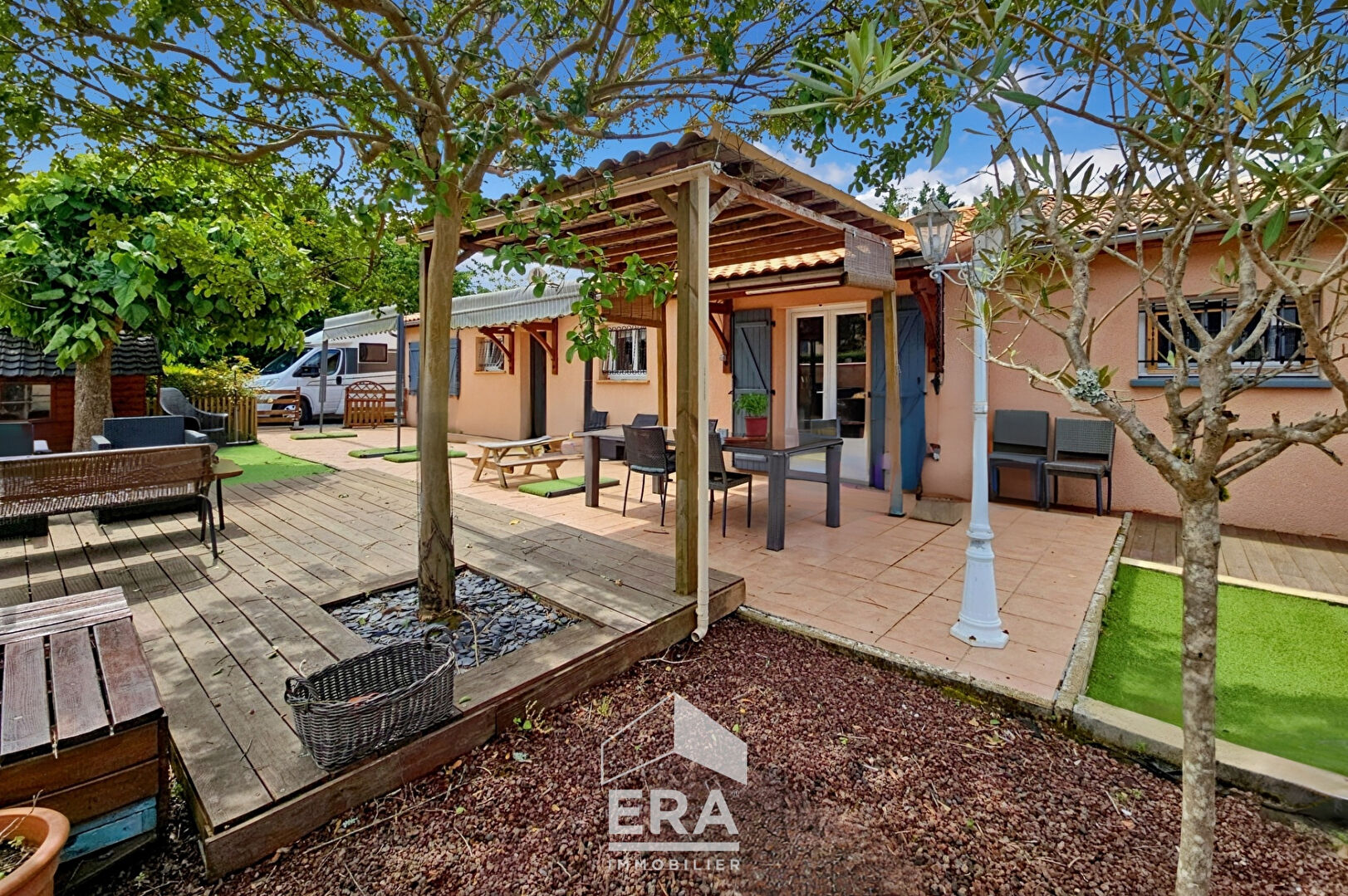 Photo ARTIGUES-PRES-BORDEAUX - Maison de plain-pied de 150 m² habitables sur 1000 m² de terrain image 2/6