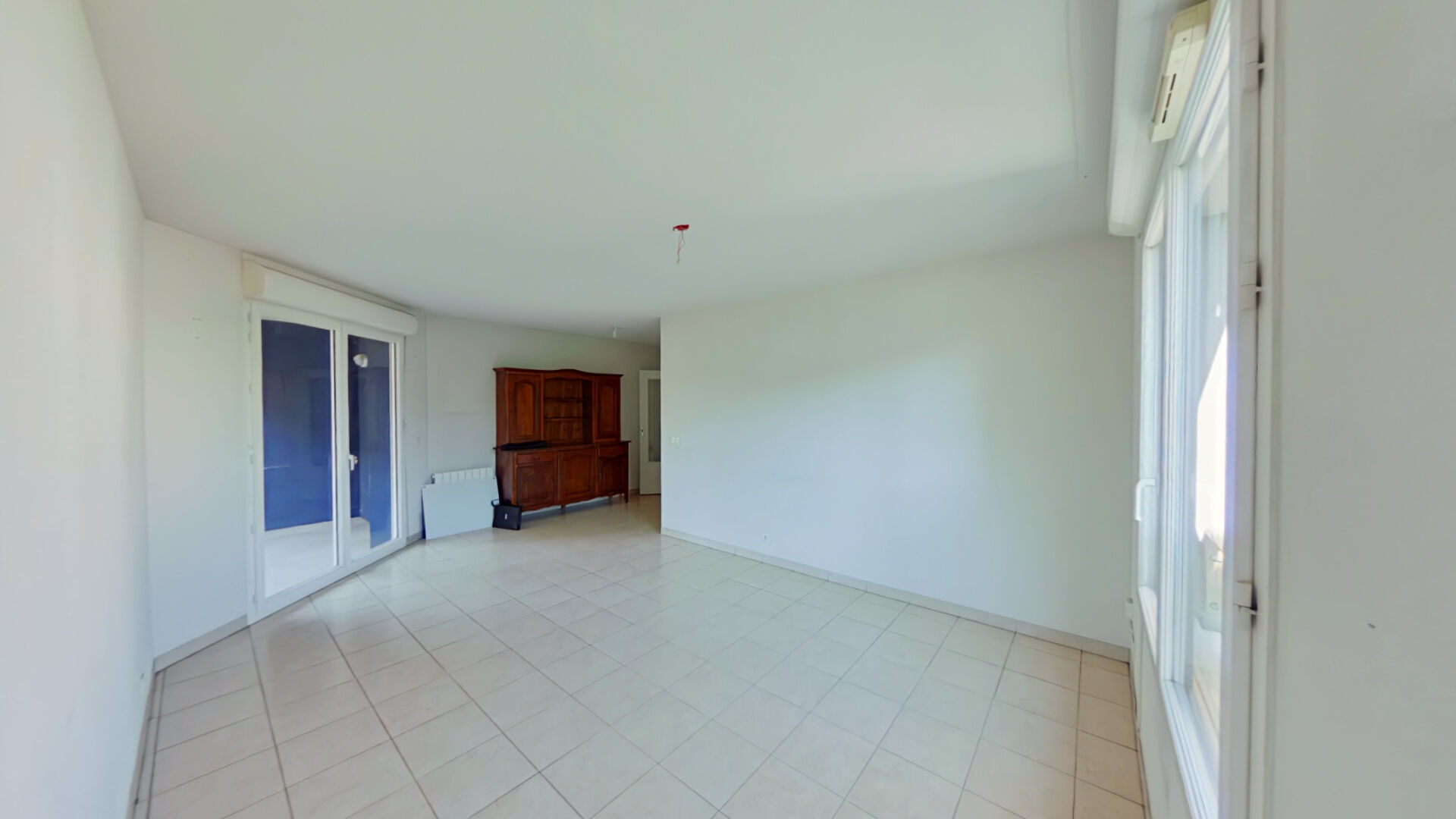 Photo Appartement Parempuyre 3 pièce(s) 63 m2, 2 ch, centre ville, terrasse, parking image 1/6