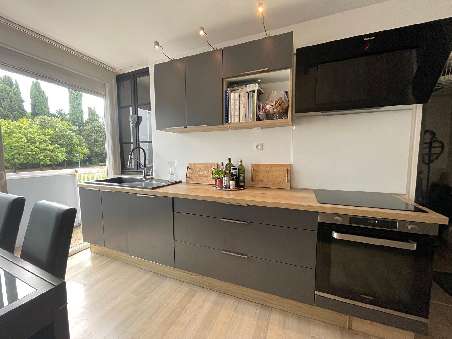 Photo Appartement Bruges 3 pièce(s) 70 m² / 2 balcons image 5/6