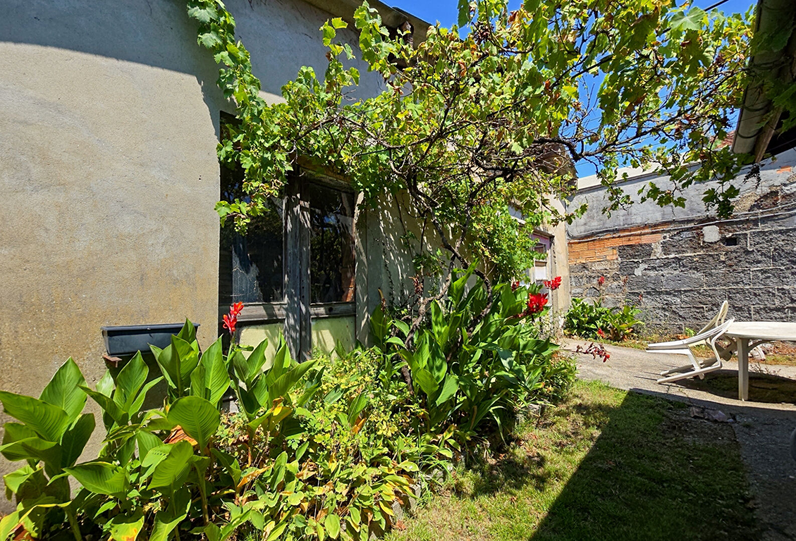 Photo Arlac, proche commodités, plain pied avec potentiel agrandissement image 5/6