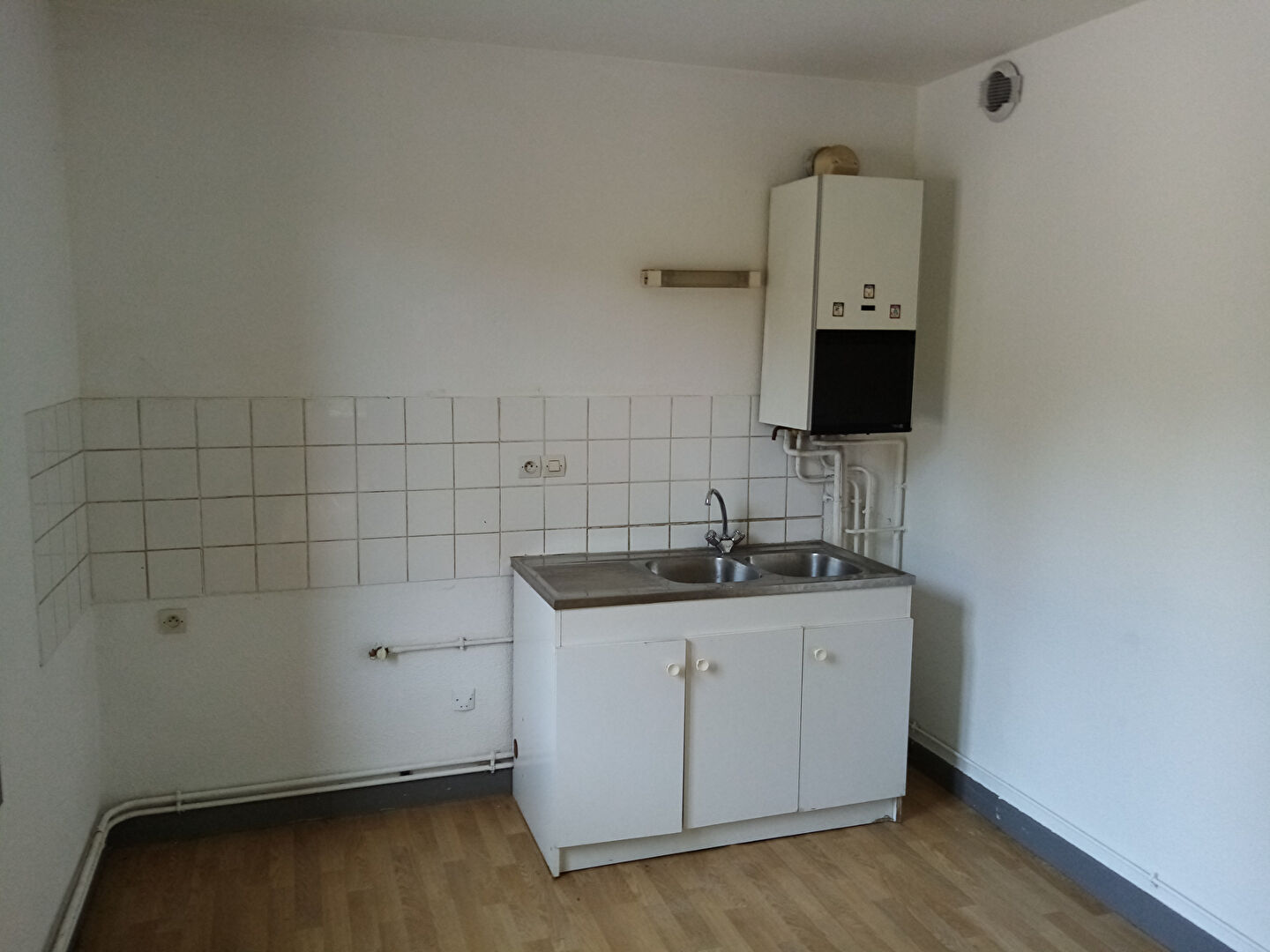 Photo Appartement Chateau Arnoux 3 pièce(s) 68.67 m2 + terrasse image 2/4