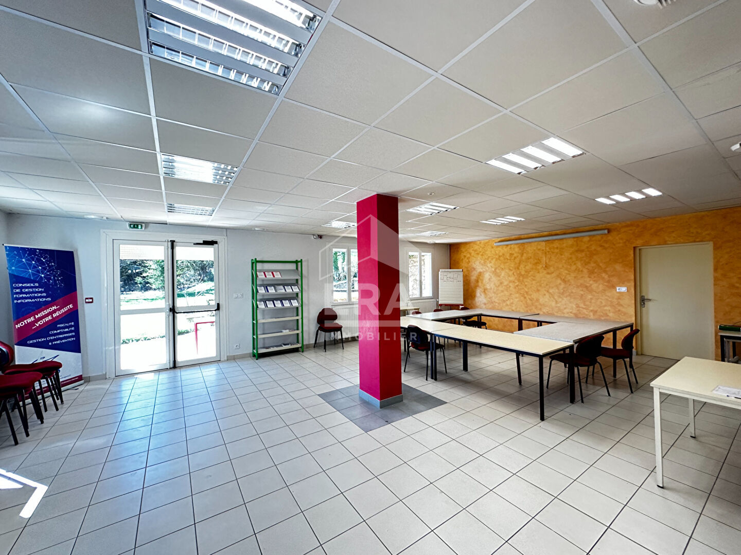 Photo Ensemble immobilier à usage professionnel ou d'habitation, Sisteron, Alpes de Haute Provence image 4/6