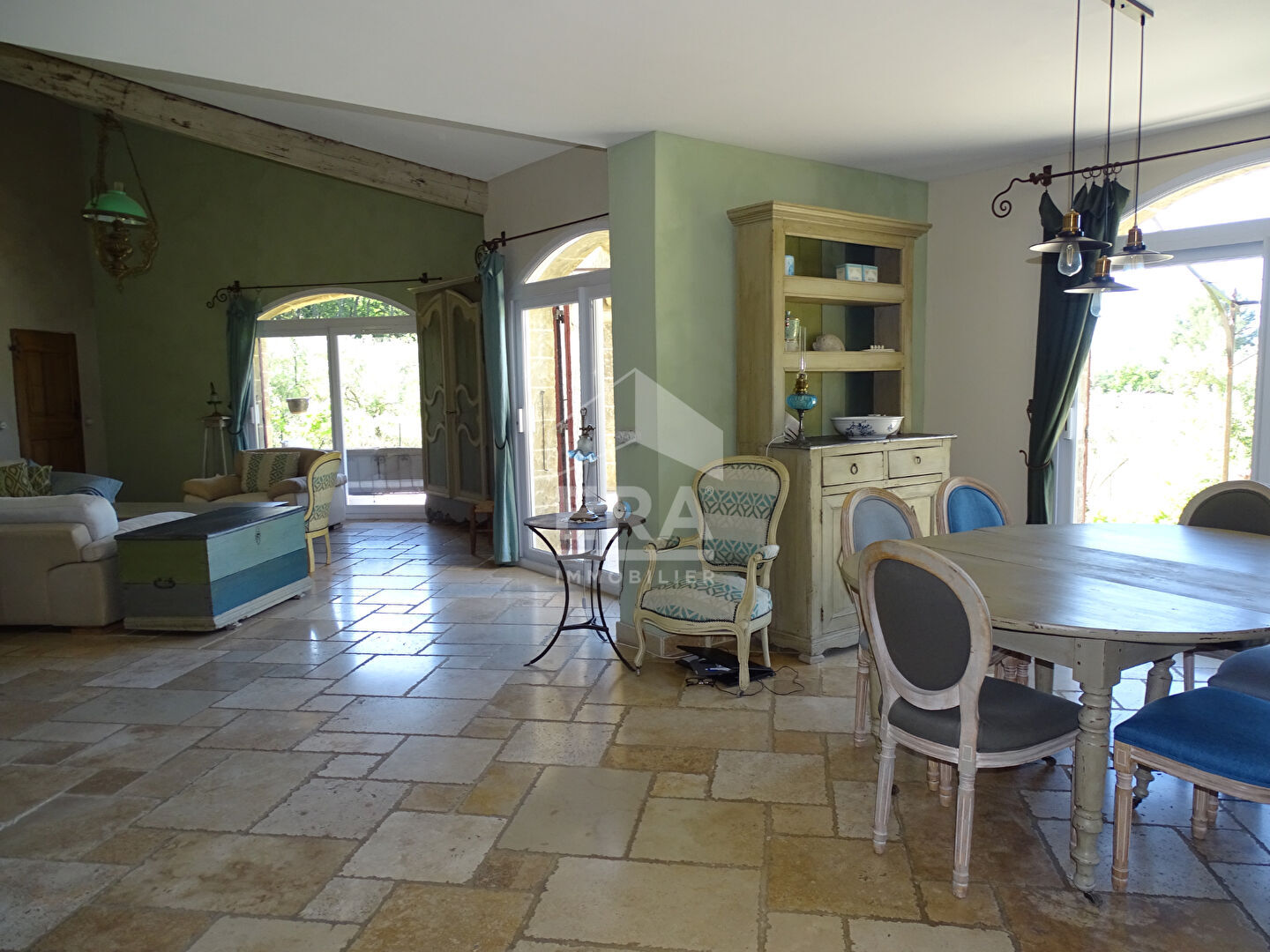 Photo Maison Entrepierres 5 pièce(s) 188 m2 image 5/6