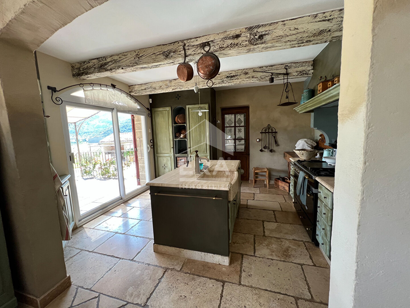 Photo Maison Entrepierres 5 pièce(s) 188 m2 image 6/6