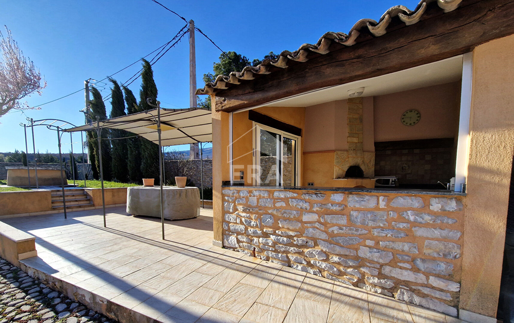 Photo Maison de hameau rénovée en 2002 avec terrasse panoramique image 5/6
