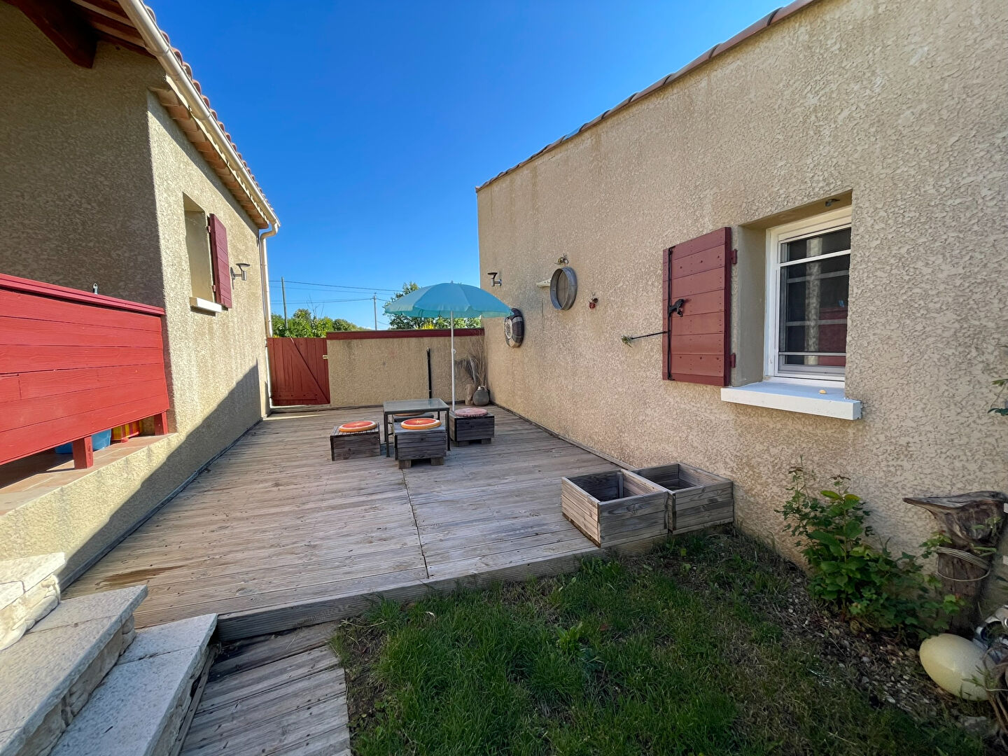 Photo A 15 minutes de SISTERON-  Propriété familiale comprenant  1 résidence principale  T4/T5 et 3 gîtes annexes image 3/6