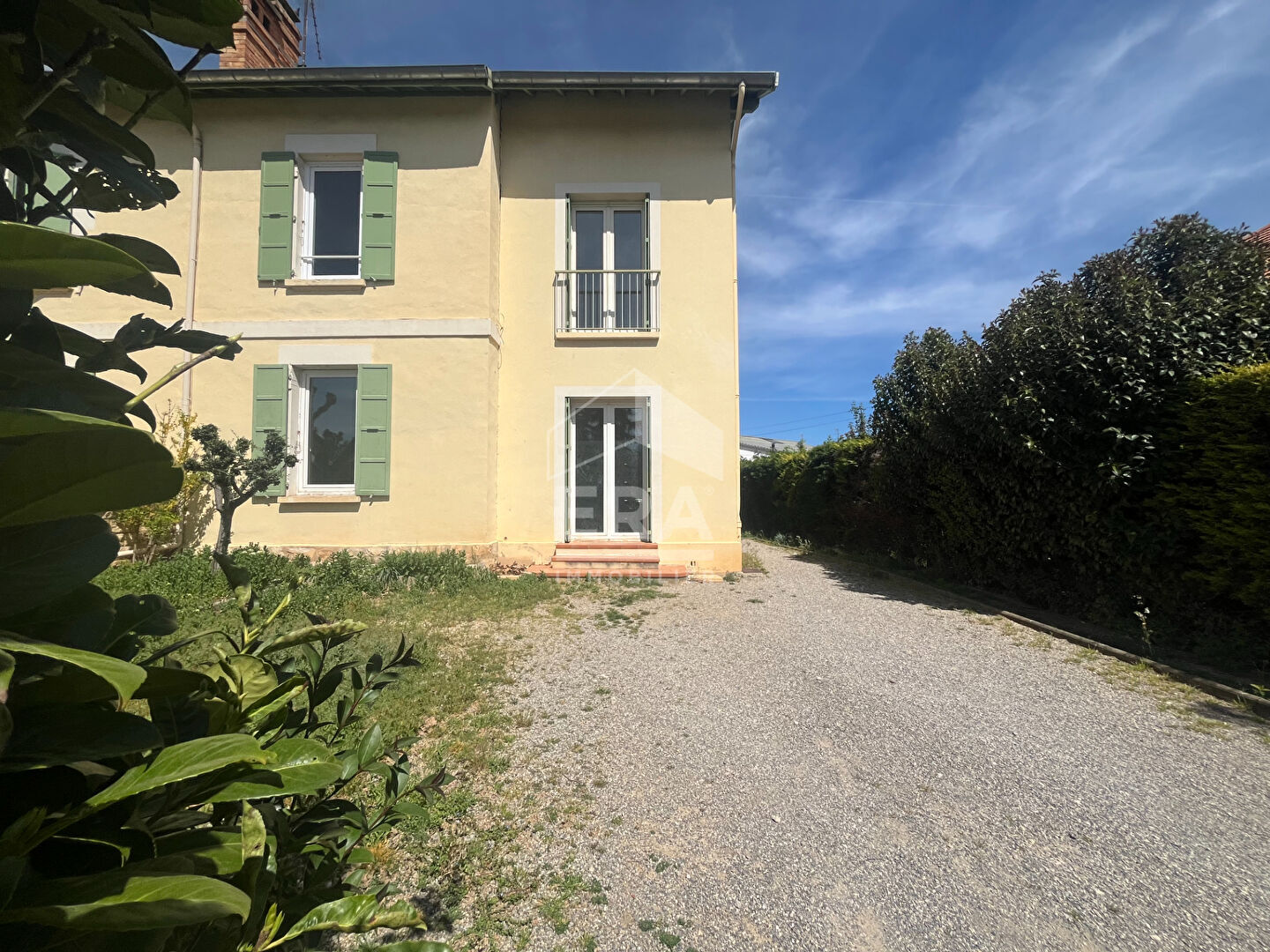 Maison 3 chambres jardin garage Chateau Arnoux Saint Auban