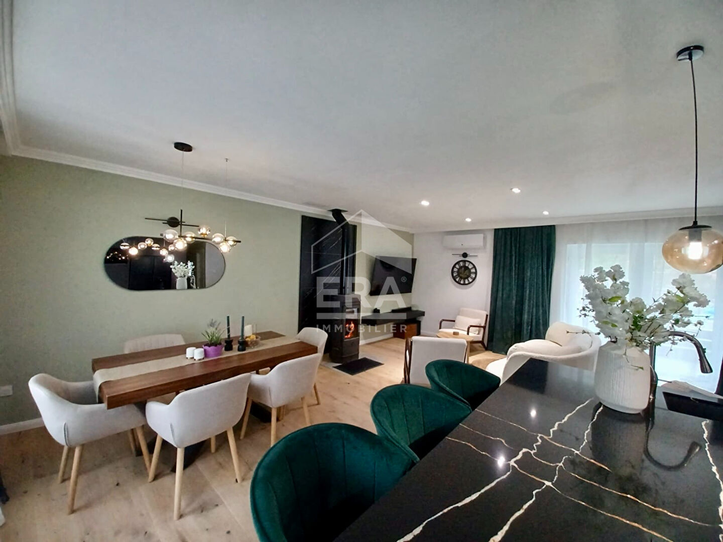 Photo Maison en pierre rénovée avec piscine et studio indépendant aux Omergues, Alpes de haute Provence image 2/6