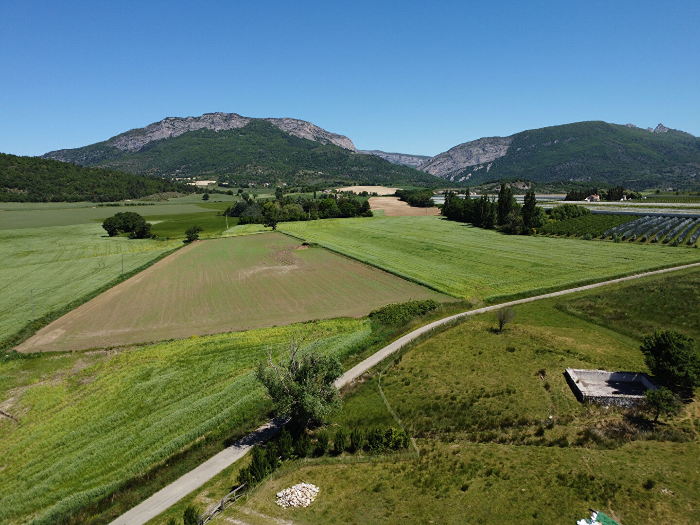 Photo Maison EN PIERRE secteur SISTERON de 266 m2 Bâtisse en pierres avec vue panoramique  Alpes de hautes provence image 3/6