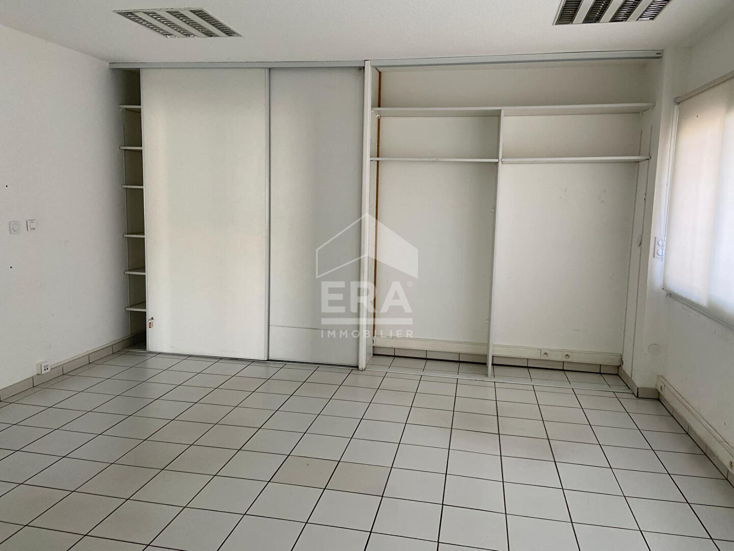Photo Bureaux Chateau Arnoux Saint Auban 200 m2 image 3/5