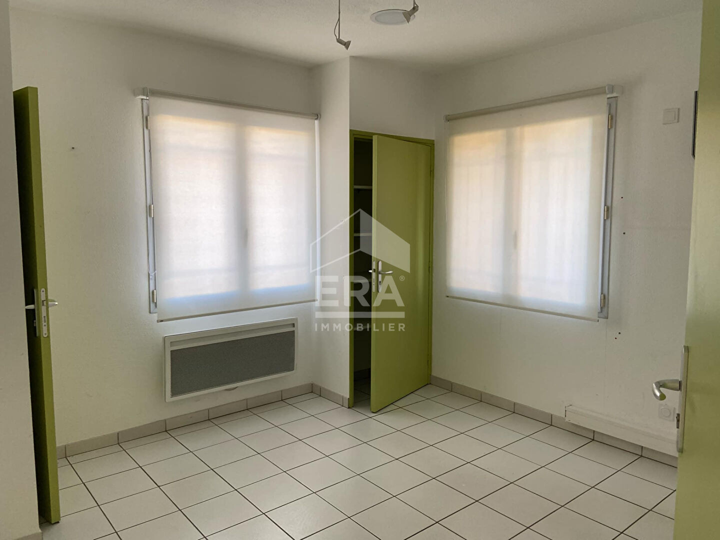 Photo Bureaux Chateau Arnoux Saint Auban 200 m2 image 4/5