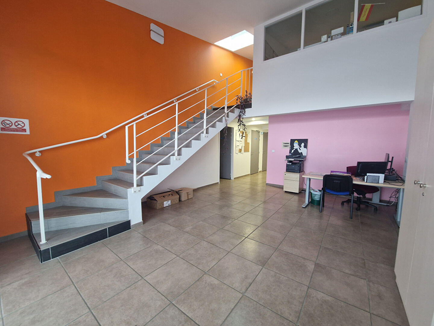 Photo Bureaux ChÂteau-arnoux-saint-auban 470 m2 image 1/6