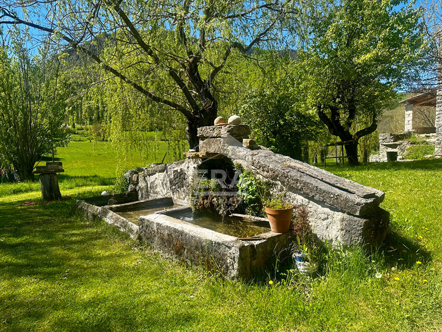 À vendre : Ensemble immobilier de caractère dans les Alpes de haute Provence