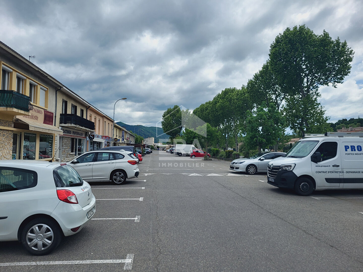 Photo Fonds de commerce Bijouterie Horlogerie Chateau Arnoux 2 pièce(s) 42 m2 image 2/5