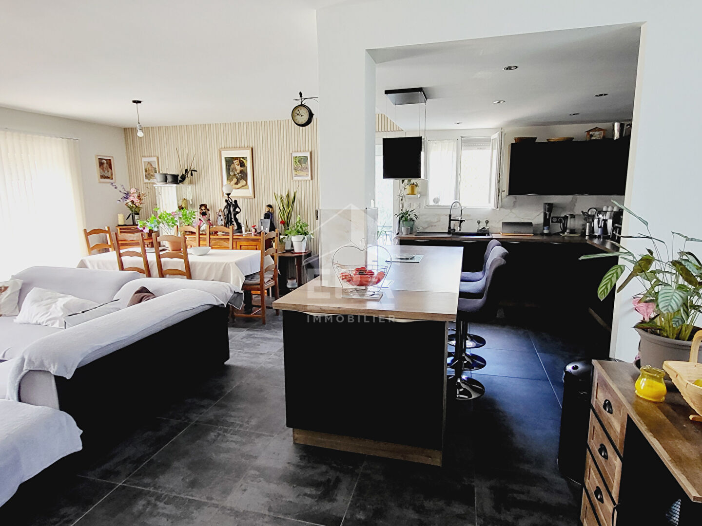 Photo Maison Château Arnoux + Dépendances et garage, Château Arnoux 5 pièce(s) 92 m2 image 2/6