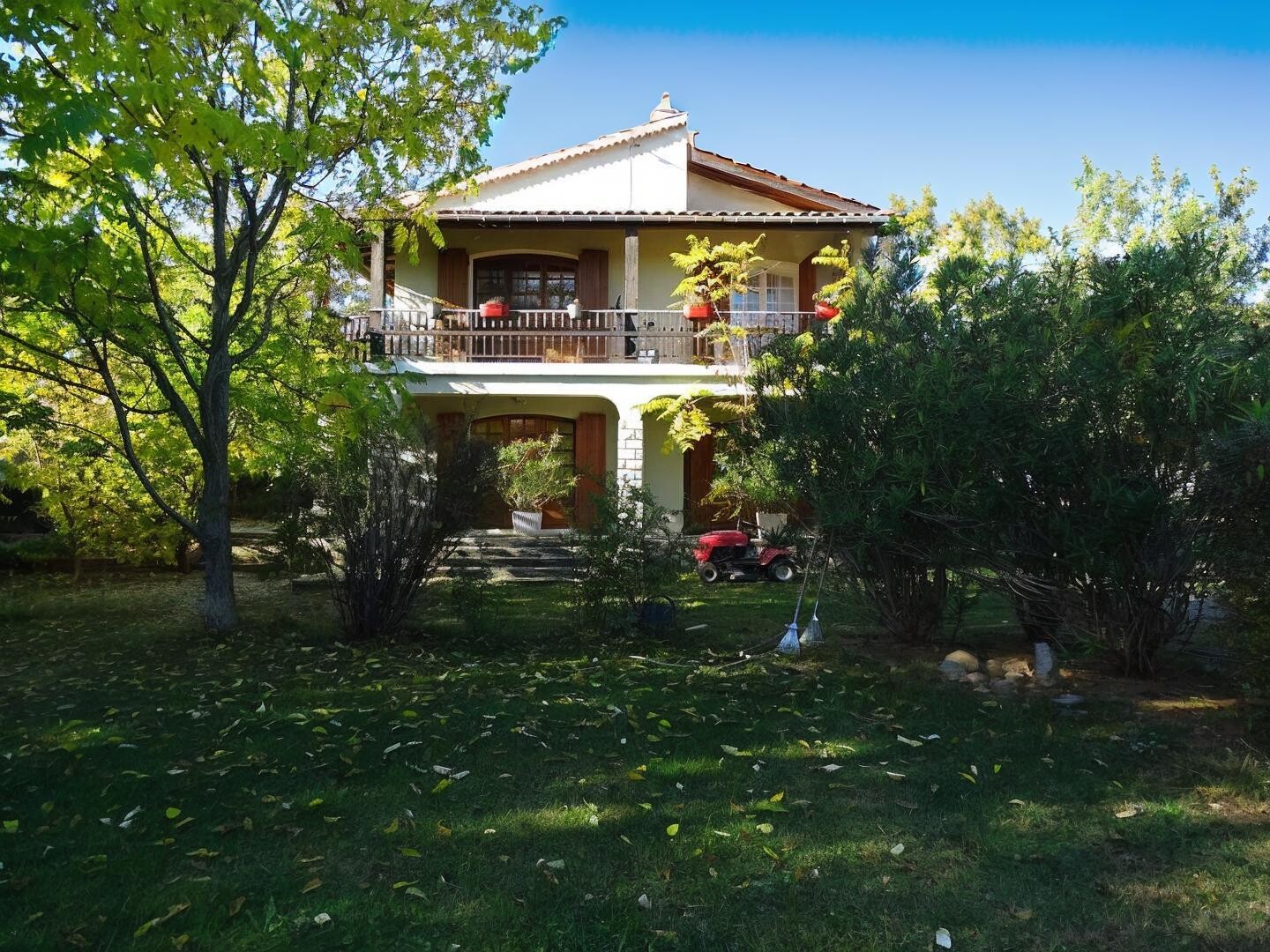 Photo Maison Salignac 7 pièce(s) 190 m2 image 1/6