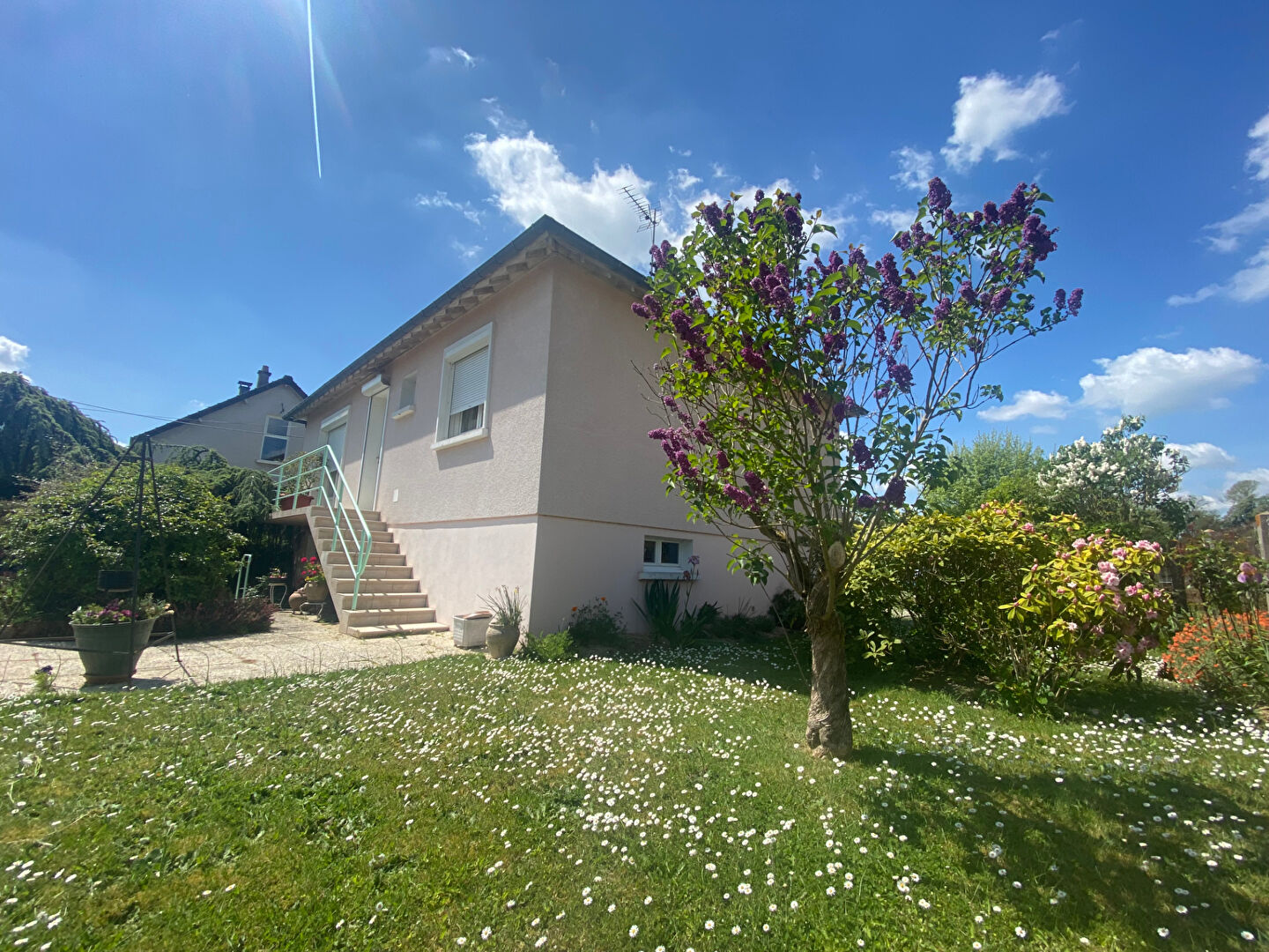 Photo Beau pavillon en excellent état sur Remalard En Perche image 2/2