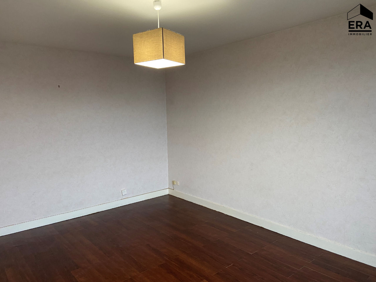 Photo Appartement Saint Cyr Sur Loire 2 pièce(s) 48 m2 image 4/6