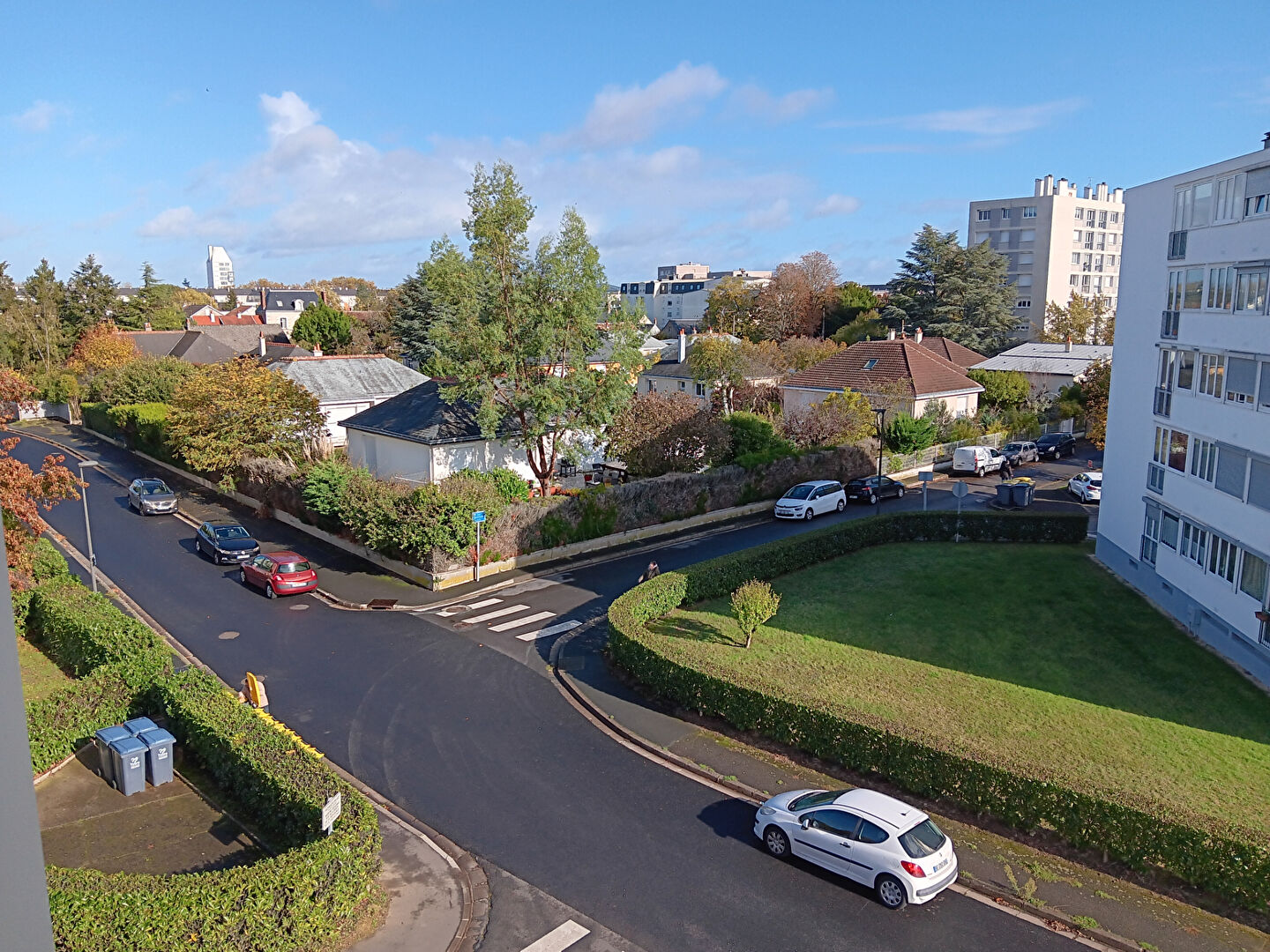 Appartement trois chambres et garage