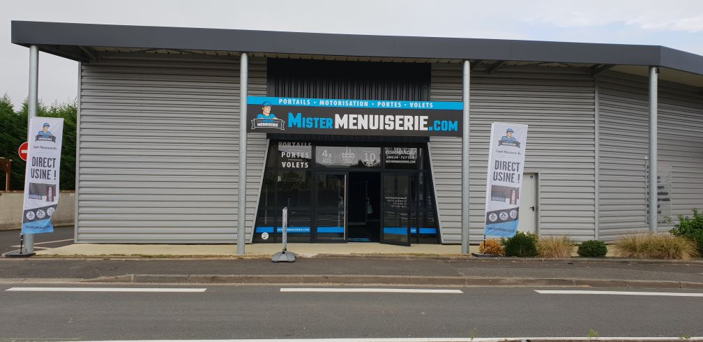 Local commercial Tours 162 m2