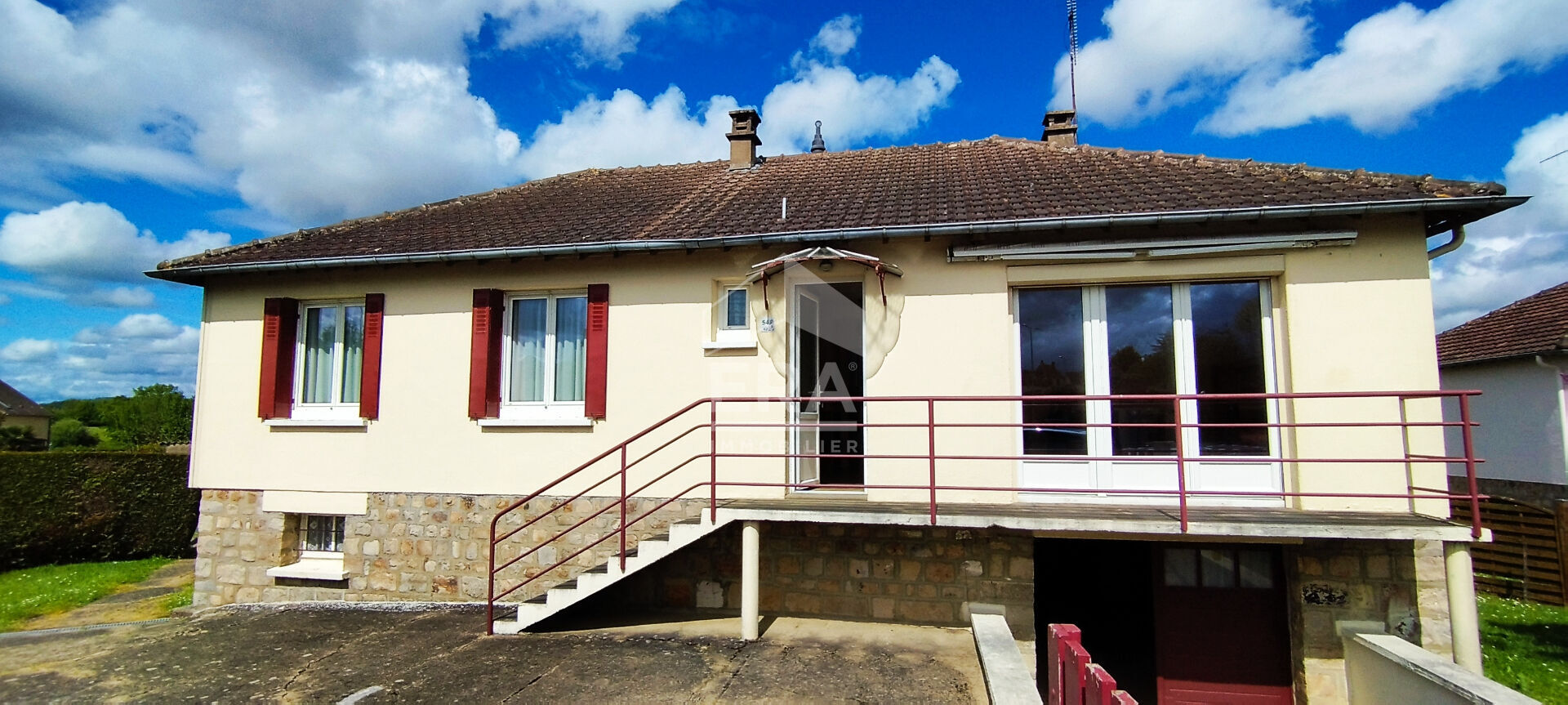 Photo Maison à vendre à LE THEIL - Référence 10789 image 2/6