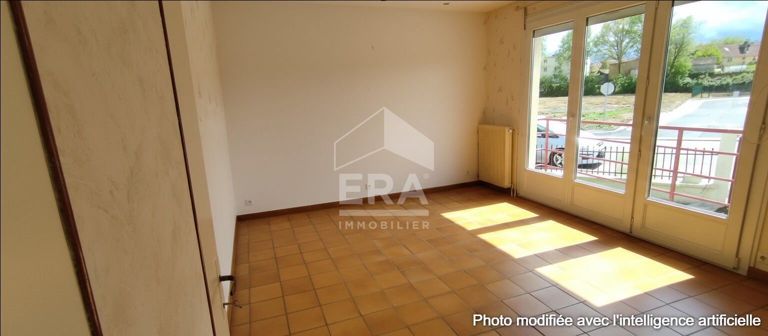 Photo Maison à vendre à LE THEIL - Référence 10789 image 3/6