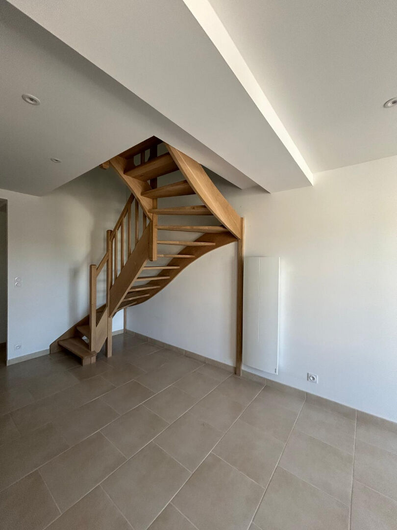 Photo Village entre NOGENT LE ROTROU ET LA FERTE BERNARD image 2/6