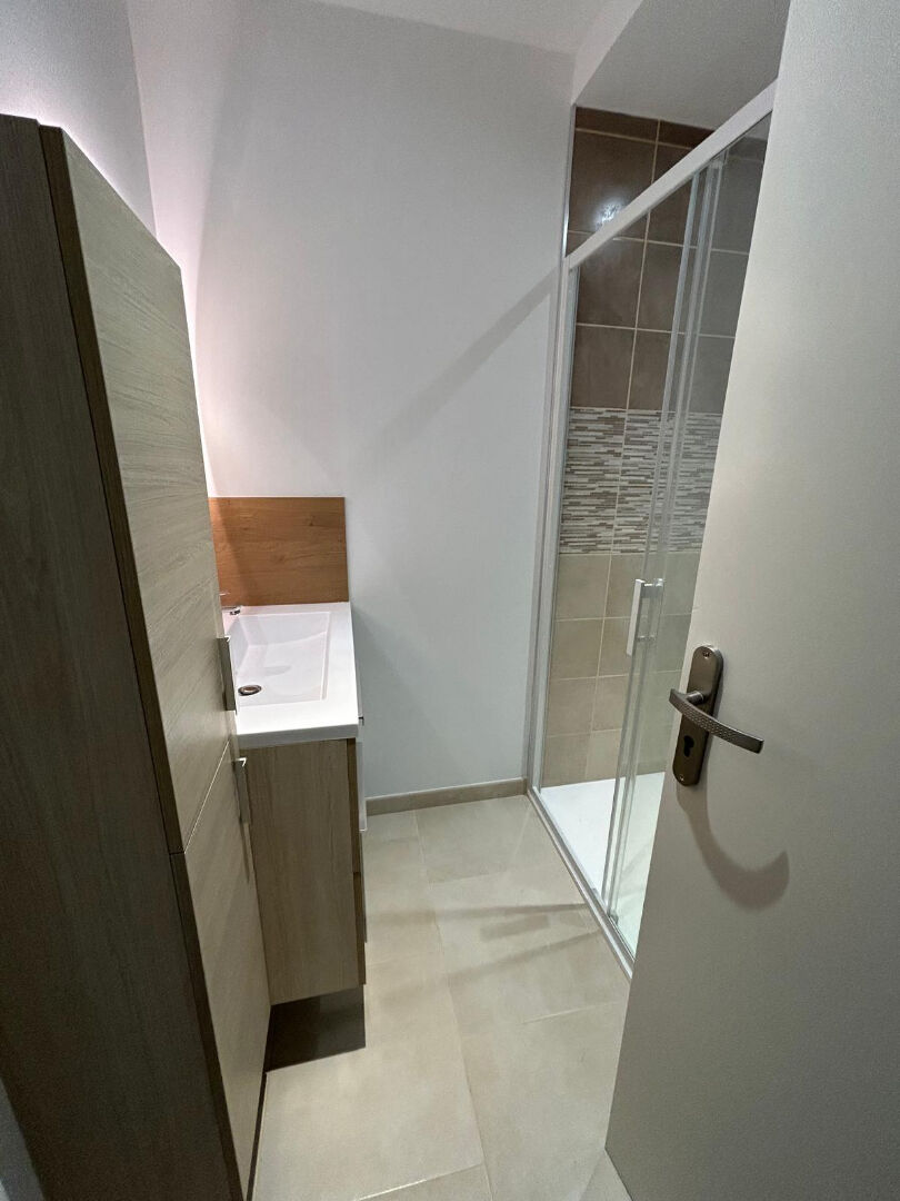 Photo Village entre NOGENT LE ROTROU ET LA FERTE BERNARD image 3/6