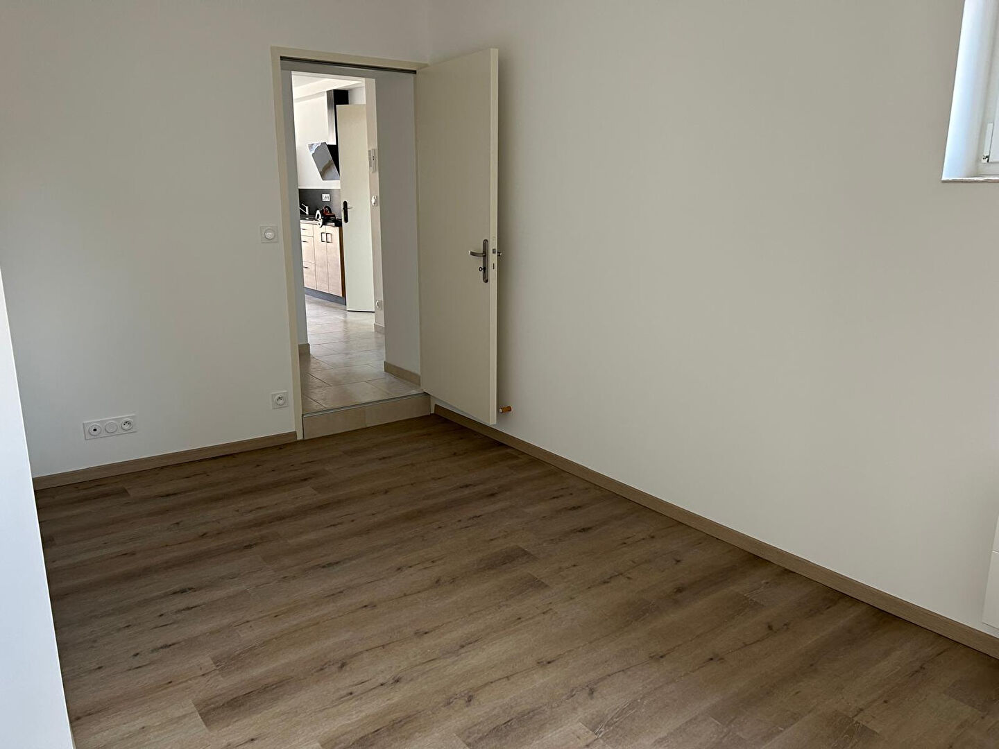 Photo Village entre NOGENT LE ROTROU ET LA FERTE BERNARD image 4/6