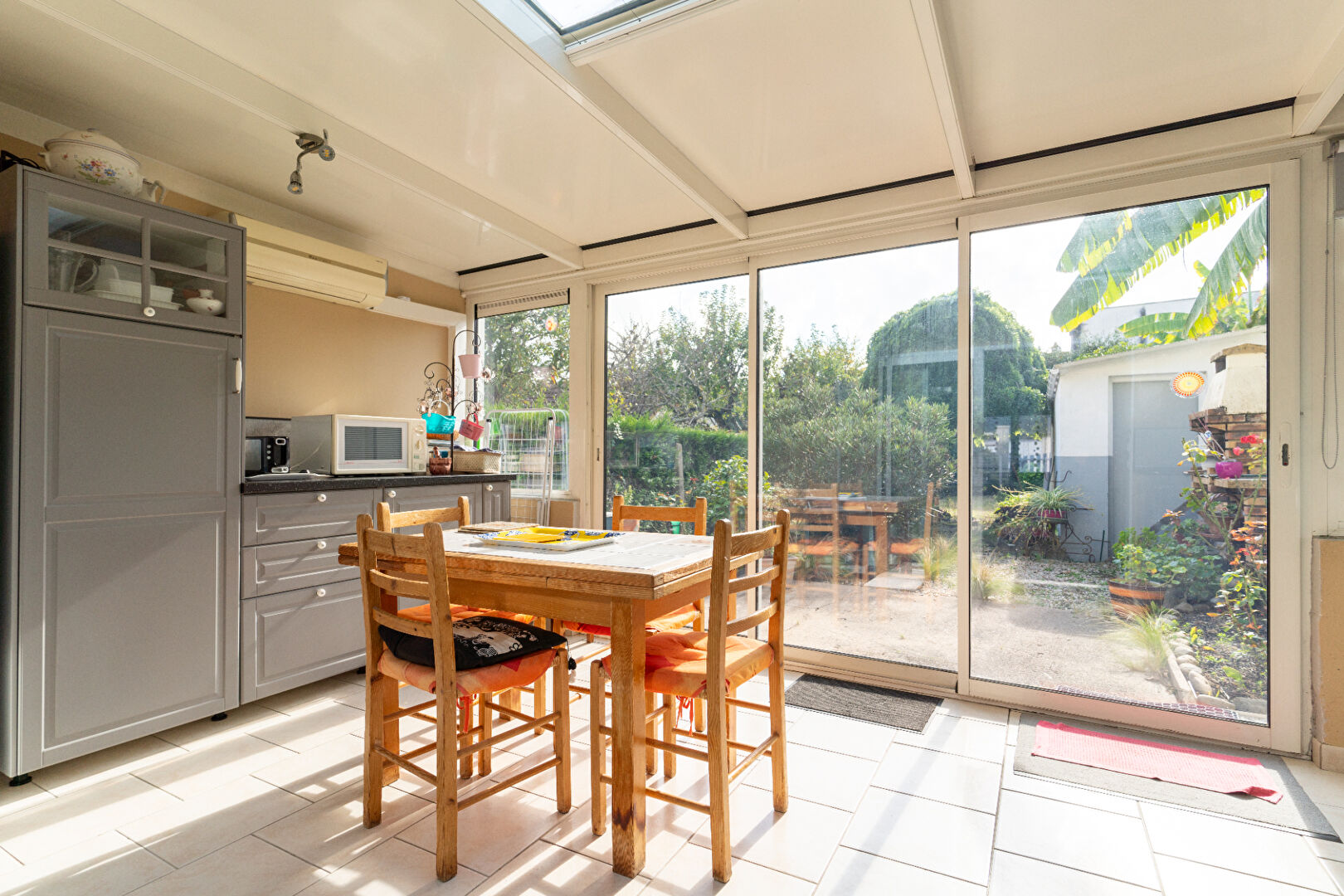 Proche toutes commodités, au calme