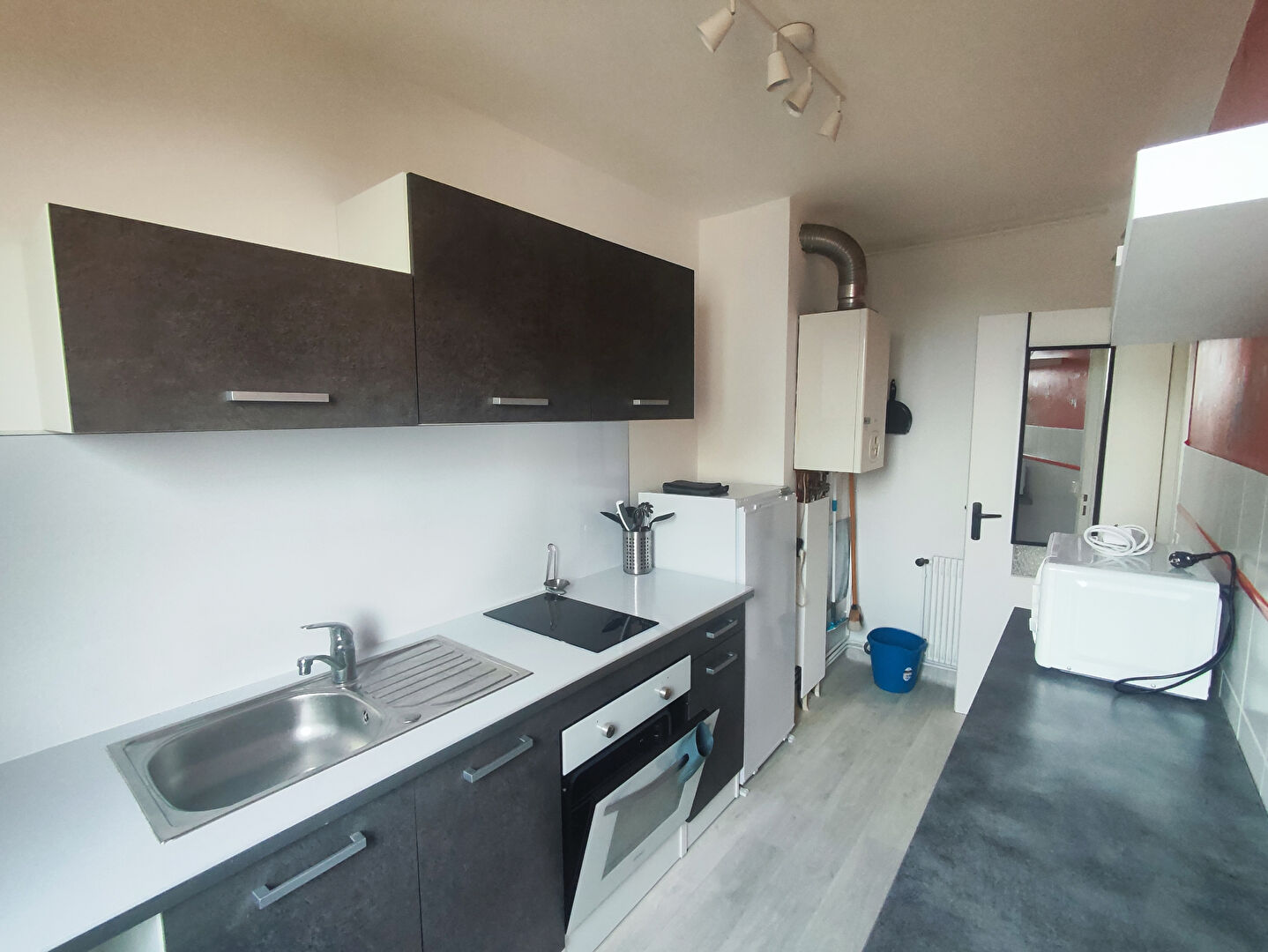 Photo STUDIO MEUBLÉ AVEC BALCON & CAVE A TOURS NORD image 4/6