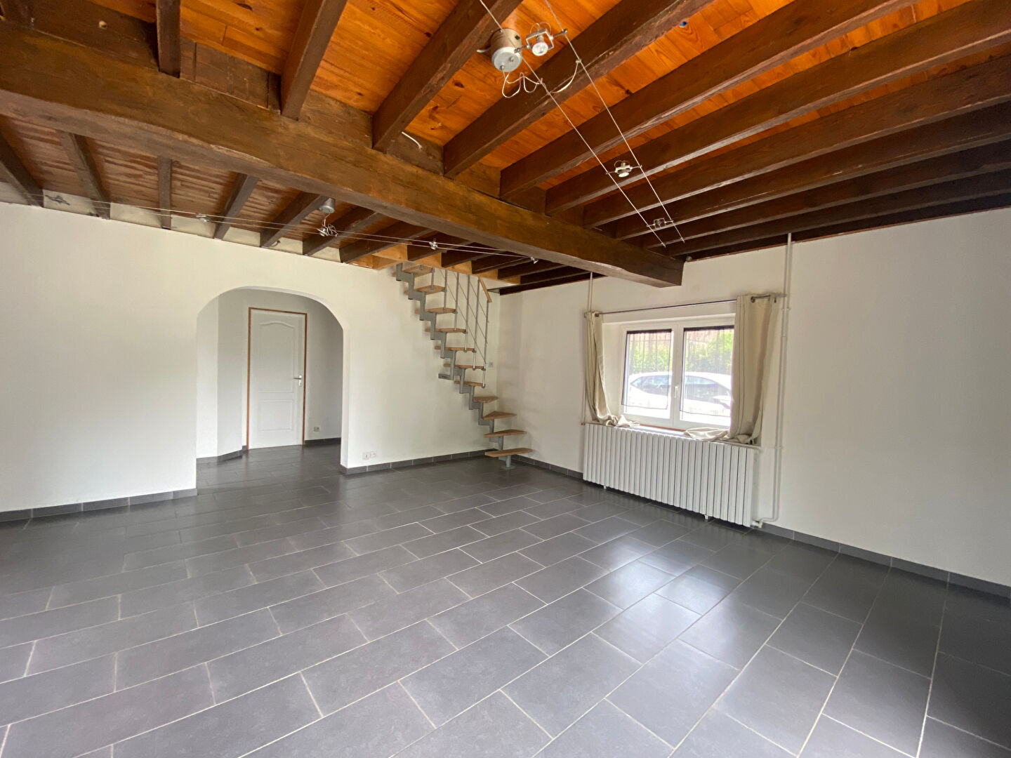 Maison en pierre rénovée 5 pièces - 125 m²