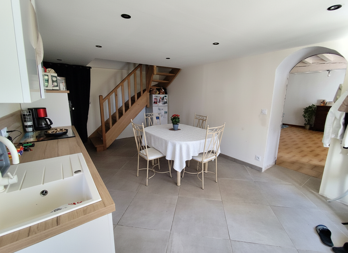 Photo Charmante Maison à Vendre proche Rémalard - Un Écrin de Paix image 4/6