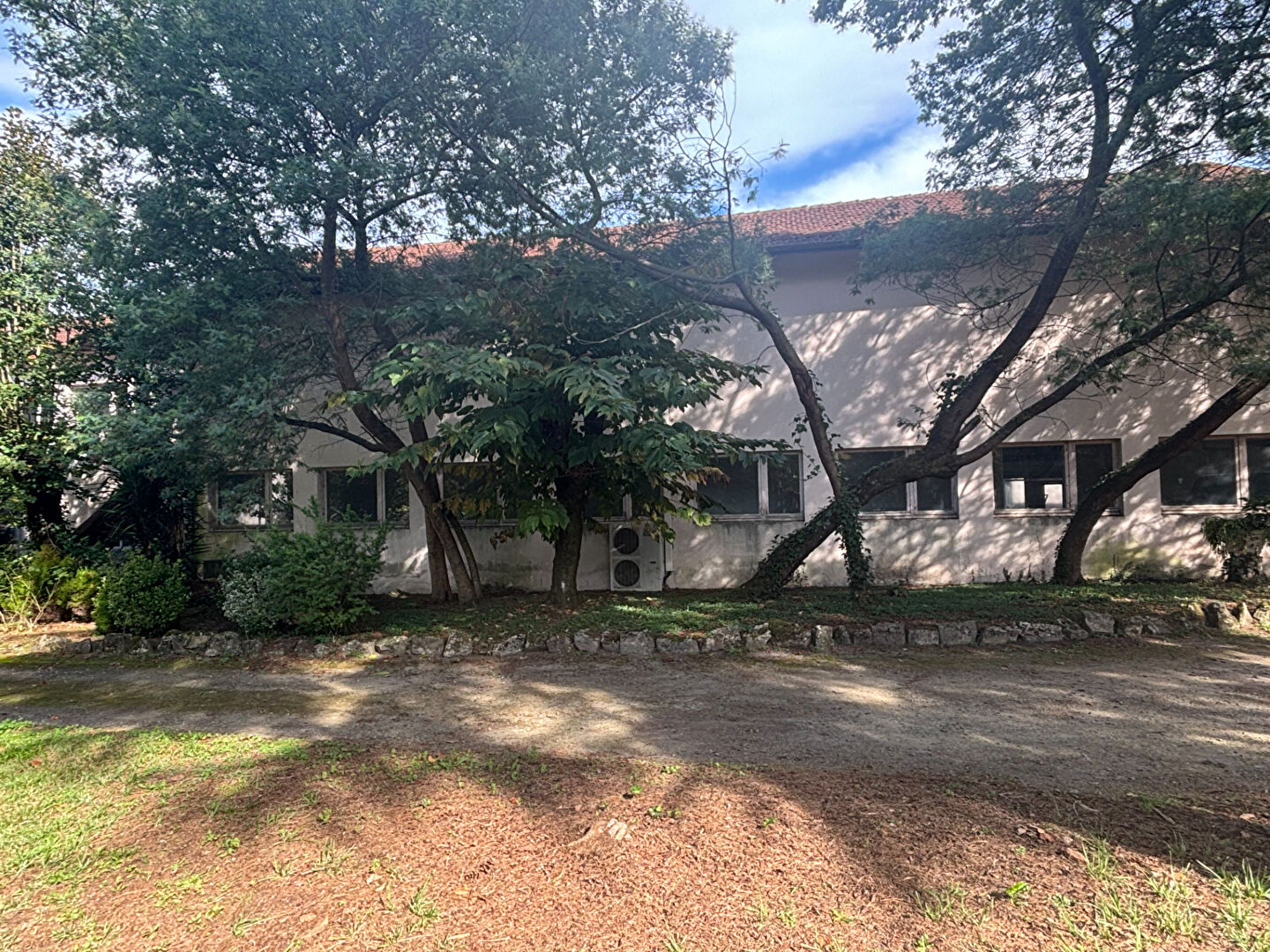 À Louer Entrepôt à DAX