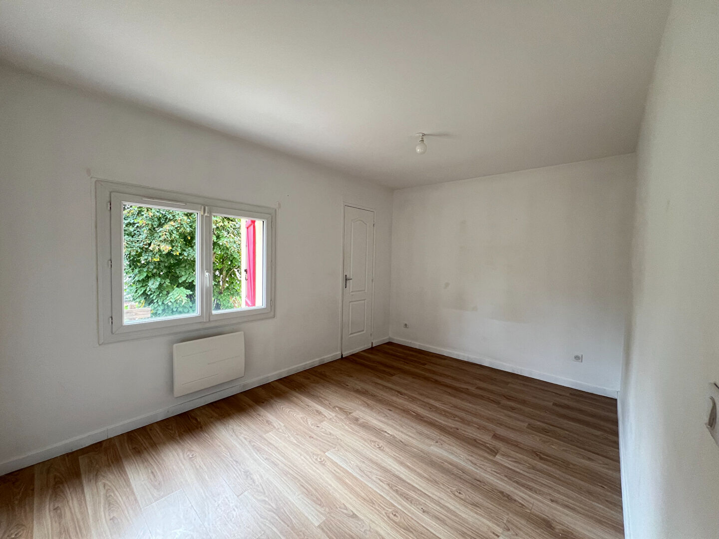 Photo Maison 5 pièce(s)  Poigny-la-foret image 5/6