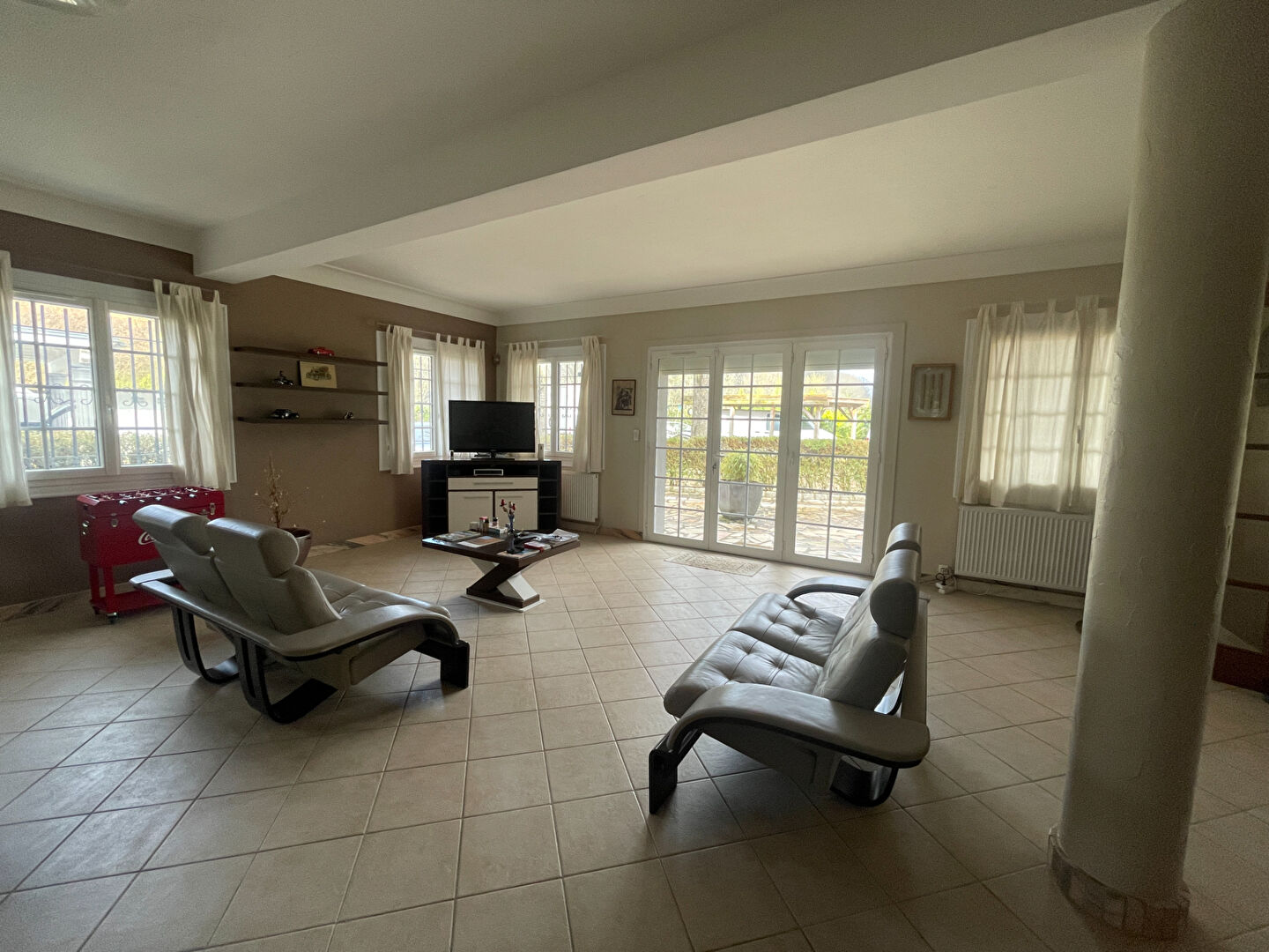 Photo À Vendre Propriété avec Bâtiments en Chaume image 3/6