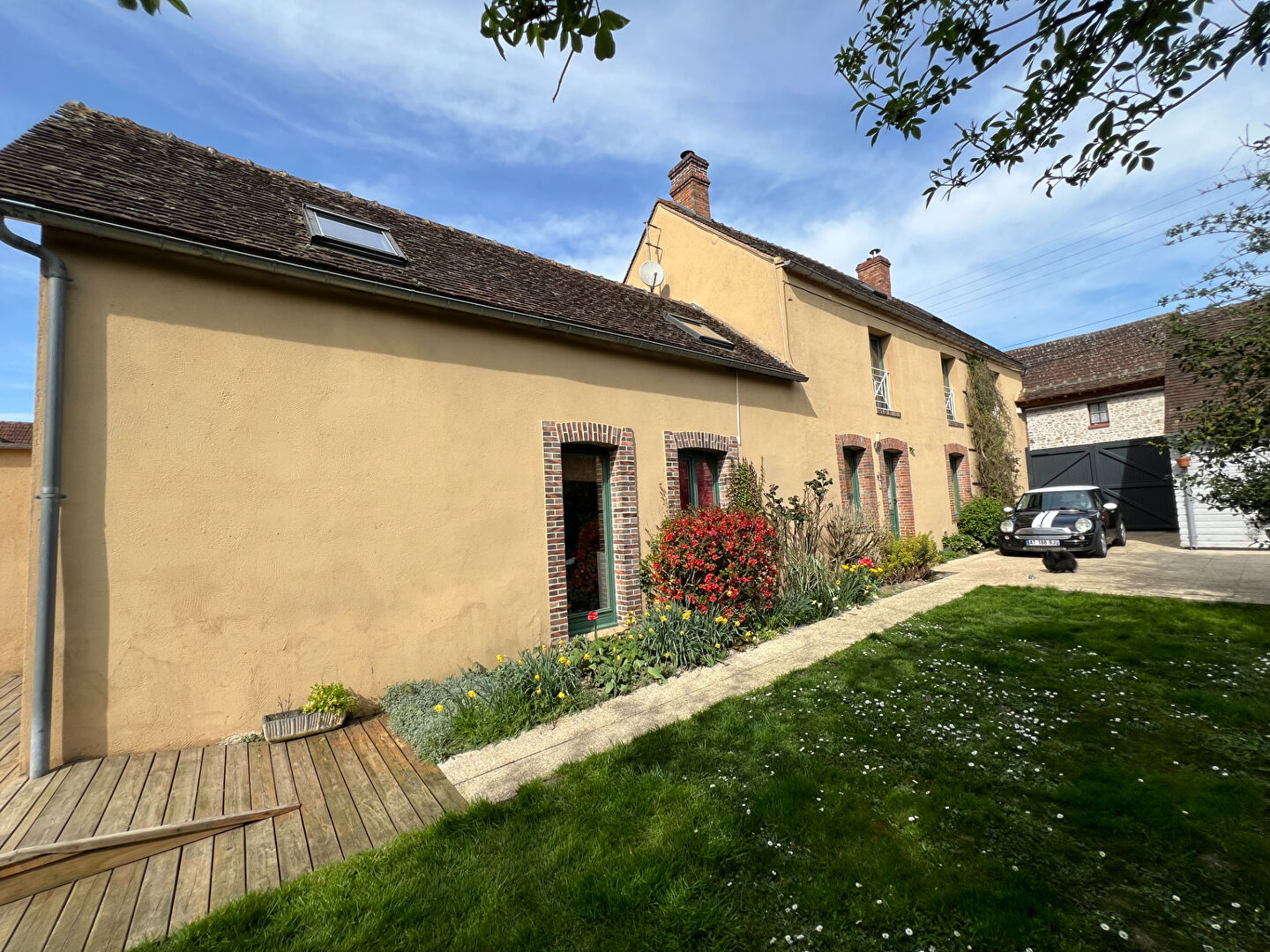 Photo Maison Gallardon 7 pièce(s) 145 m2 image 2/6