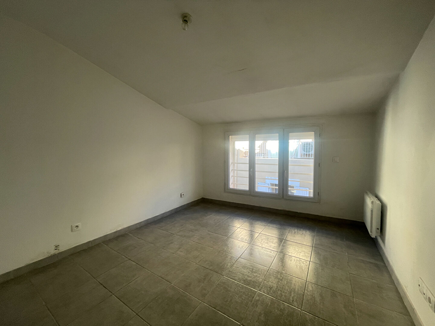 Photo Appartement T3 + garage centre Saint Cannat image 3/6