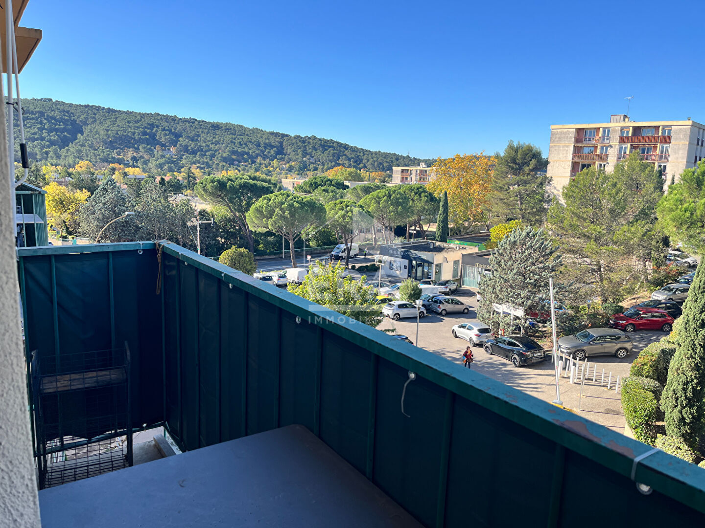 Aix sud - location T3 avec cave