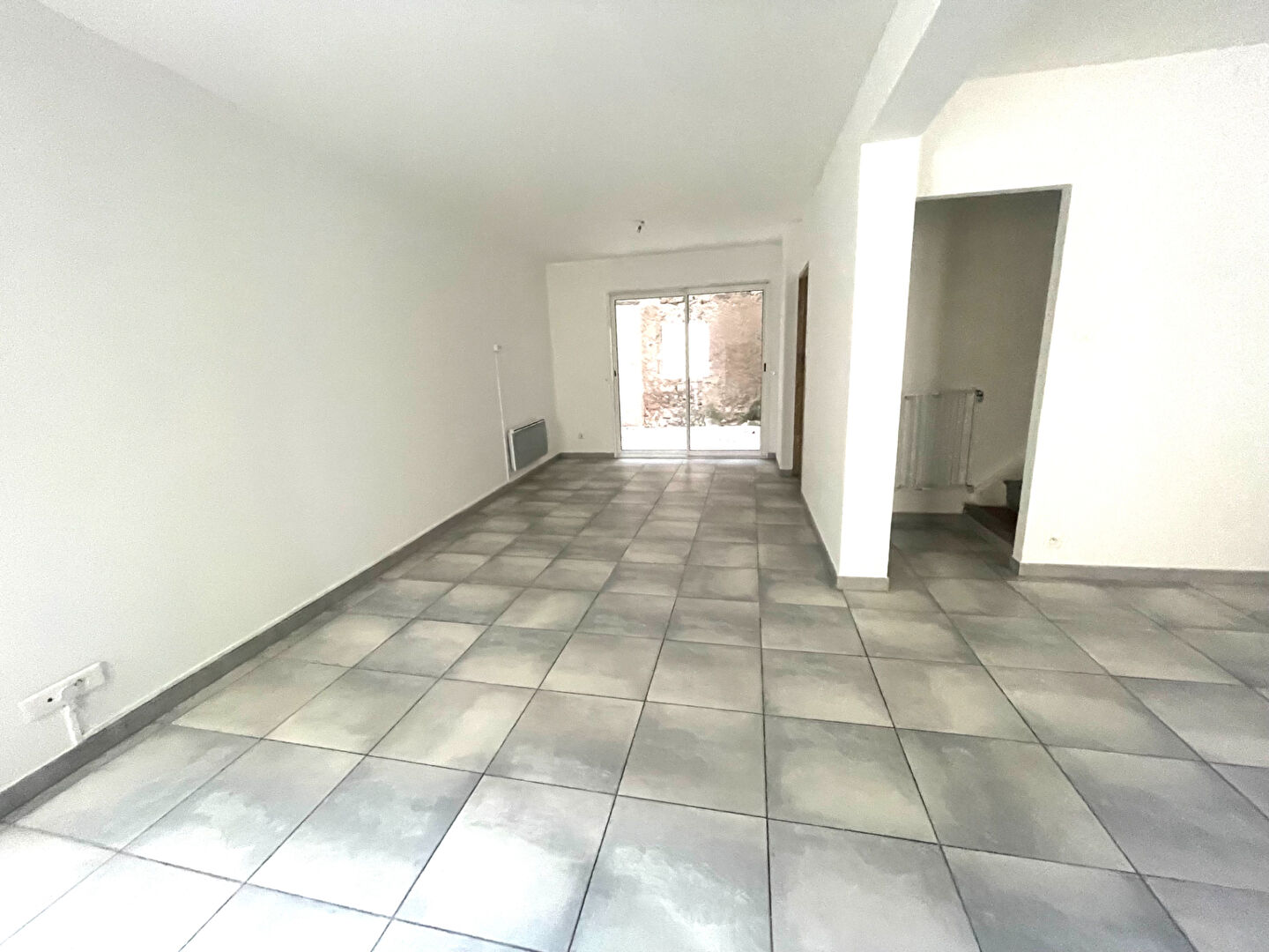 Photo Maison de village plein centre image 3/6