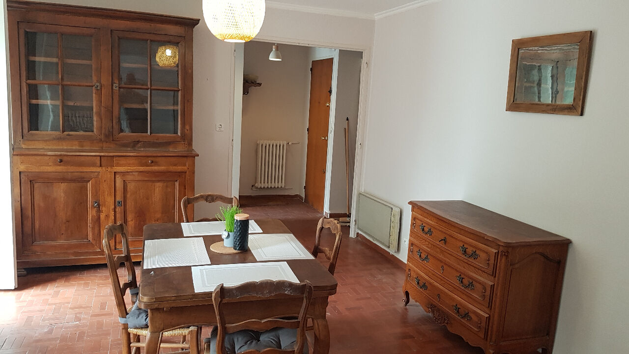 Photo Appartement Saint Cannat 3 pièce(s) 75 m2 image 3/5