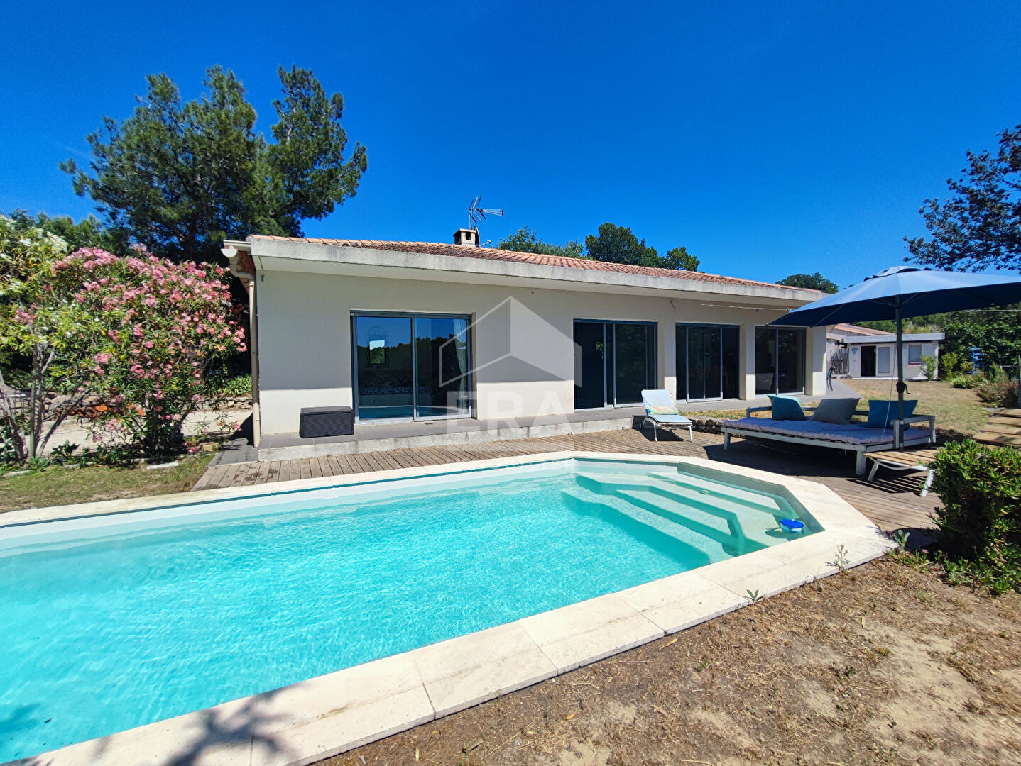 Photo Maison d'architecte Vernegues 4 pièces 182 m² image 2/6