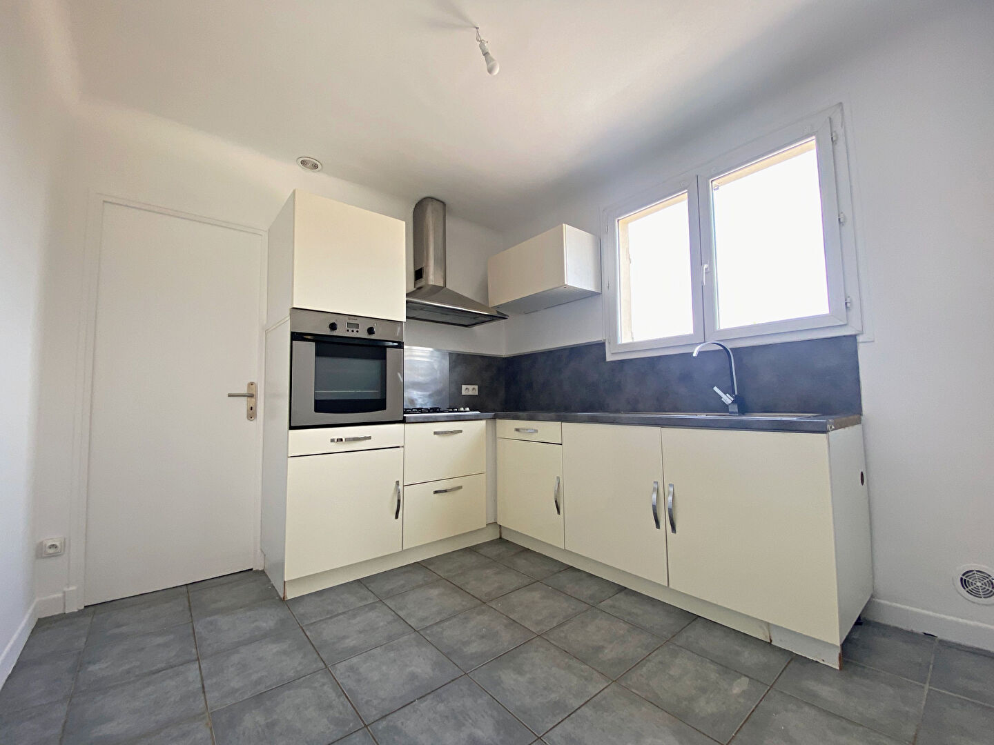 Photo Maison Saint Cannat 3 pièce(s) 73 m2 image 6/6