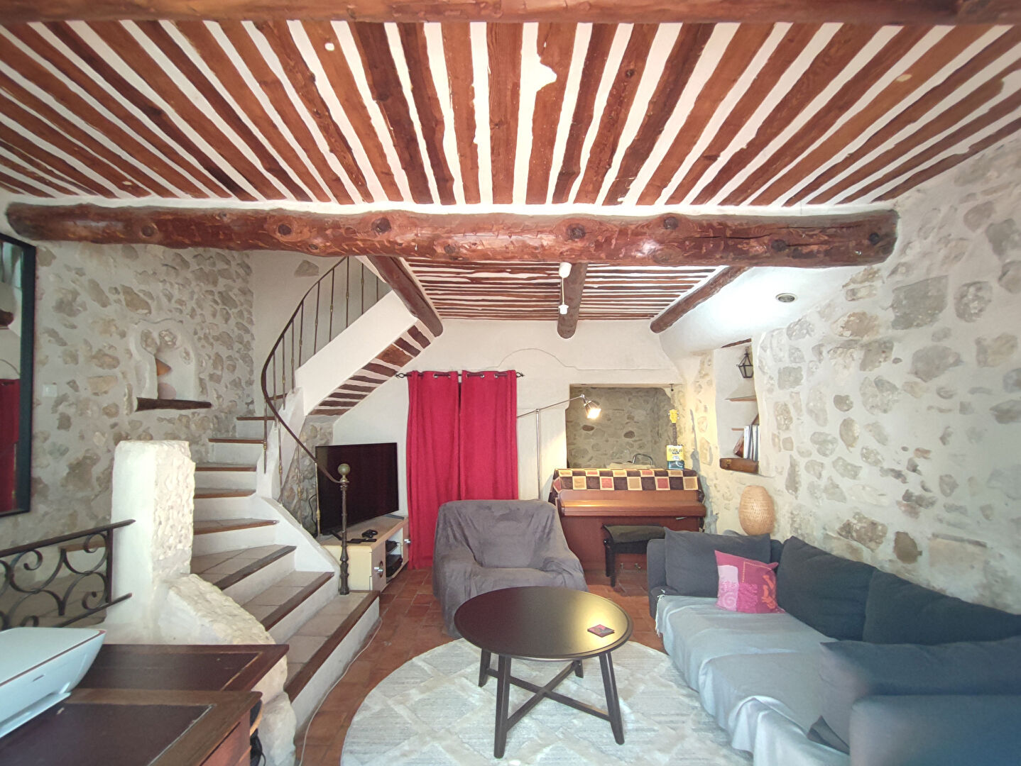 Maison de Village / Appartement de 135 m² à Mallemort