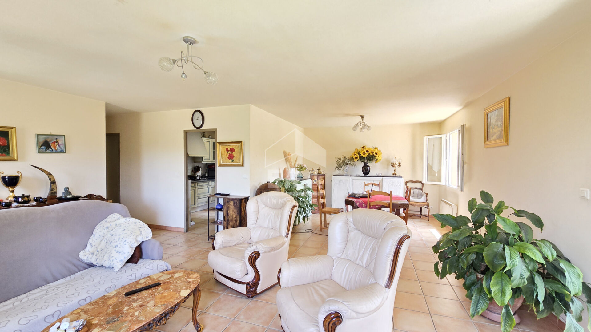 Photo MALLEMORT À VENDRE - Maison de plain-pied avec jardin et garage image 4/6