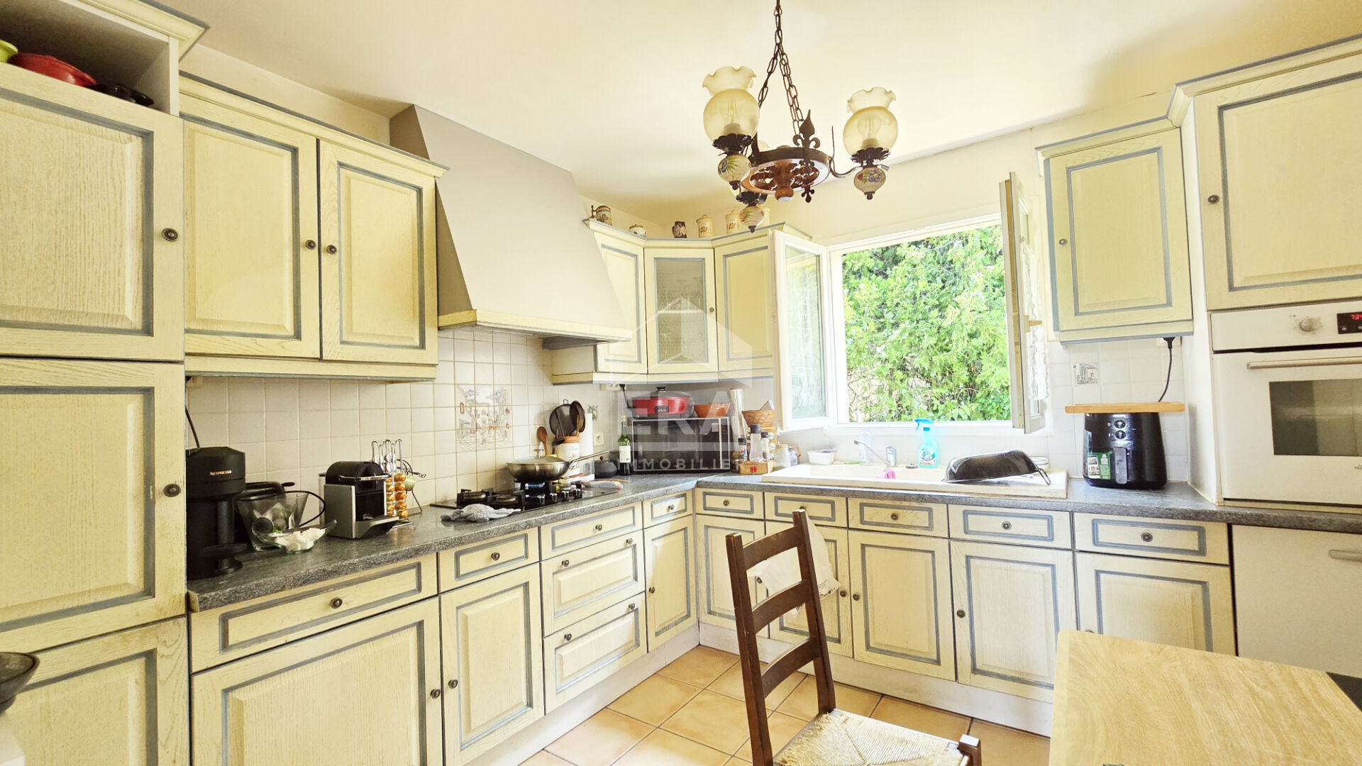 Photo MALLEMORT À VENDRE - Maison de plain-pied avec jardin et garage image 5/6