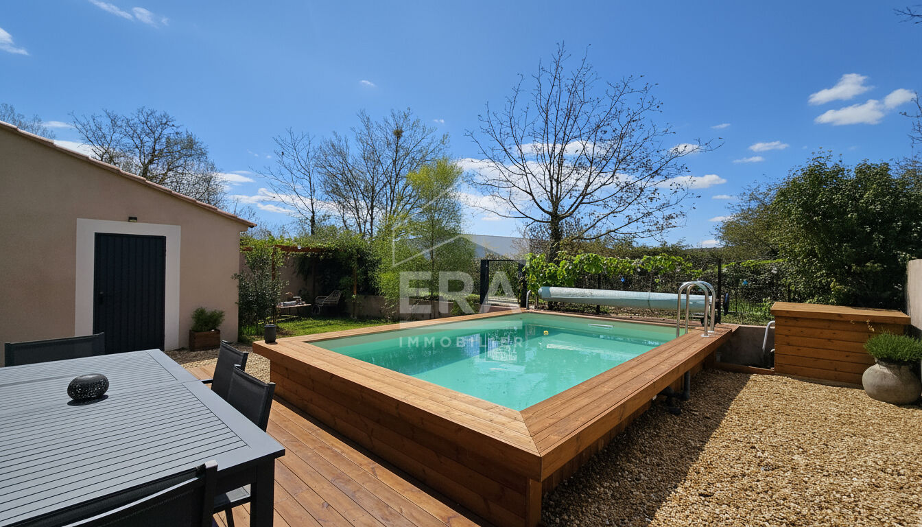 Maison récente avec piscine à vendre , hyper-centre de Mallemort