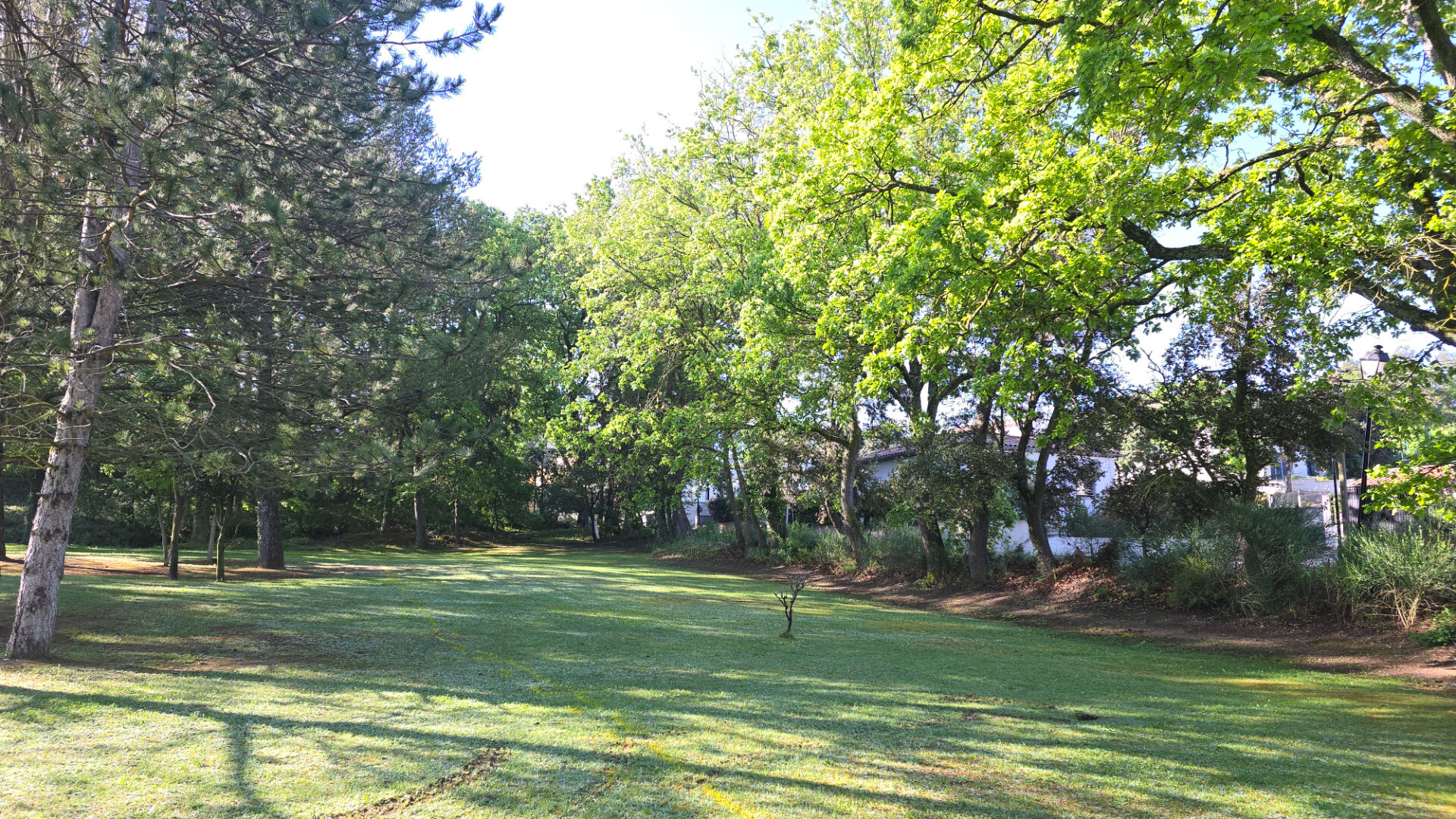 Terrain constructible à vendre à Cazan ? Opportunité rare dans un secteur recherché - libre Constructeur !